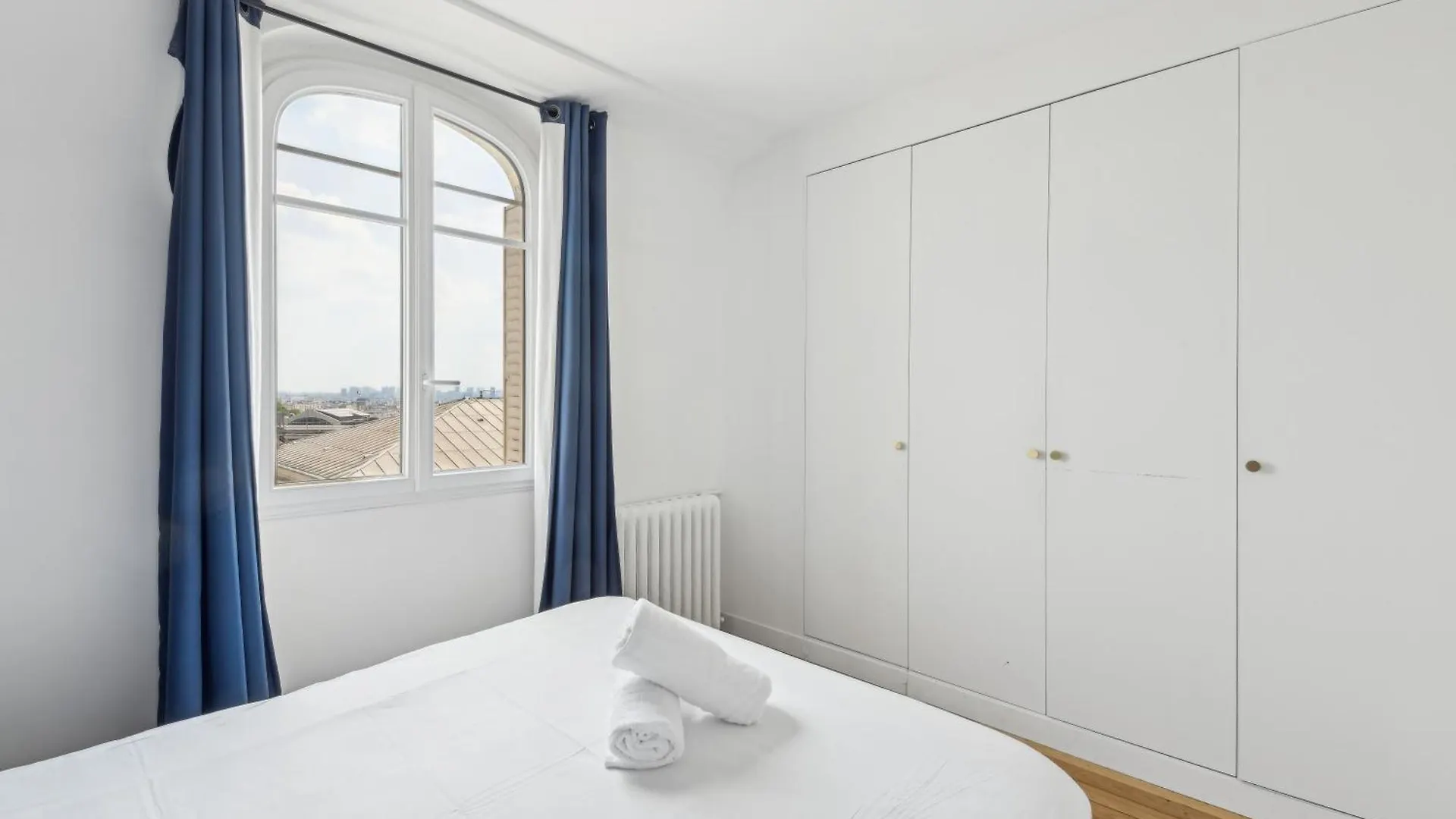 Apartment 173 Rue Lafayette Centre