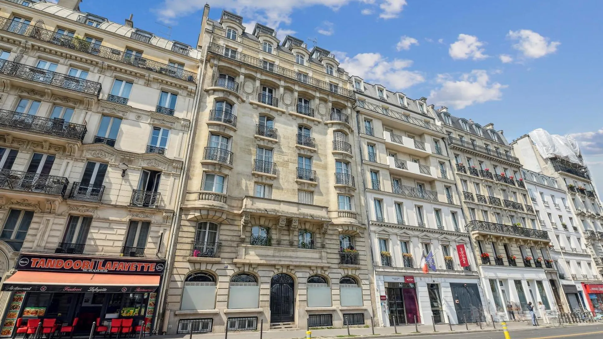 173 Rue Lafayette Centre Apartment